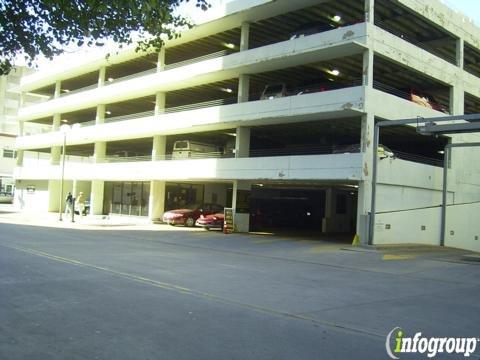 Plaza Parking Garage