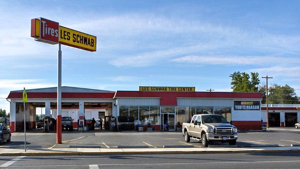 Les Schwab Tire Center