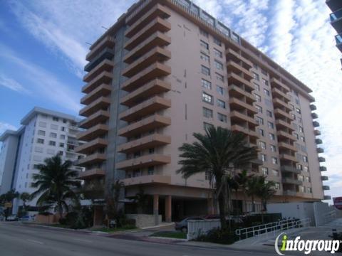 Four Winds Condominium Surfside