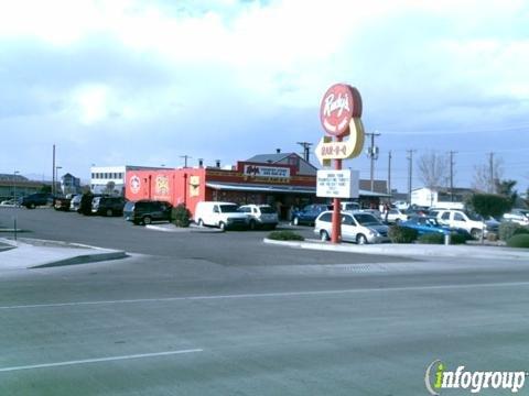 Rudy's "Country Store" and Bar-B-Q