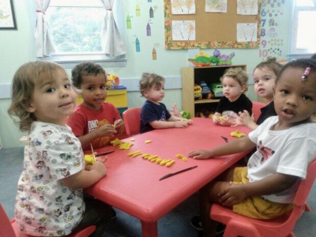 Early Bird Daycare Center-Daycare For Infants, Toddlers, & Preschoolers