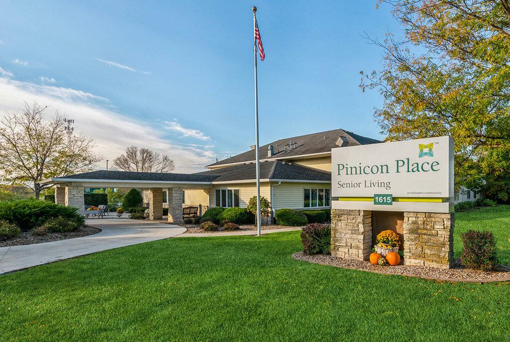 Pinicon Place