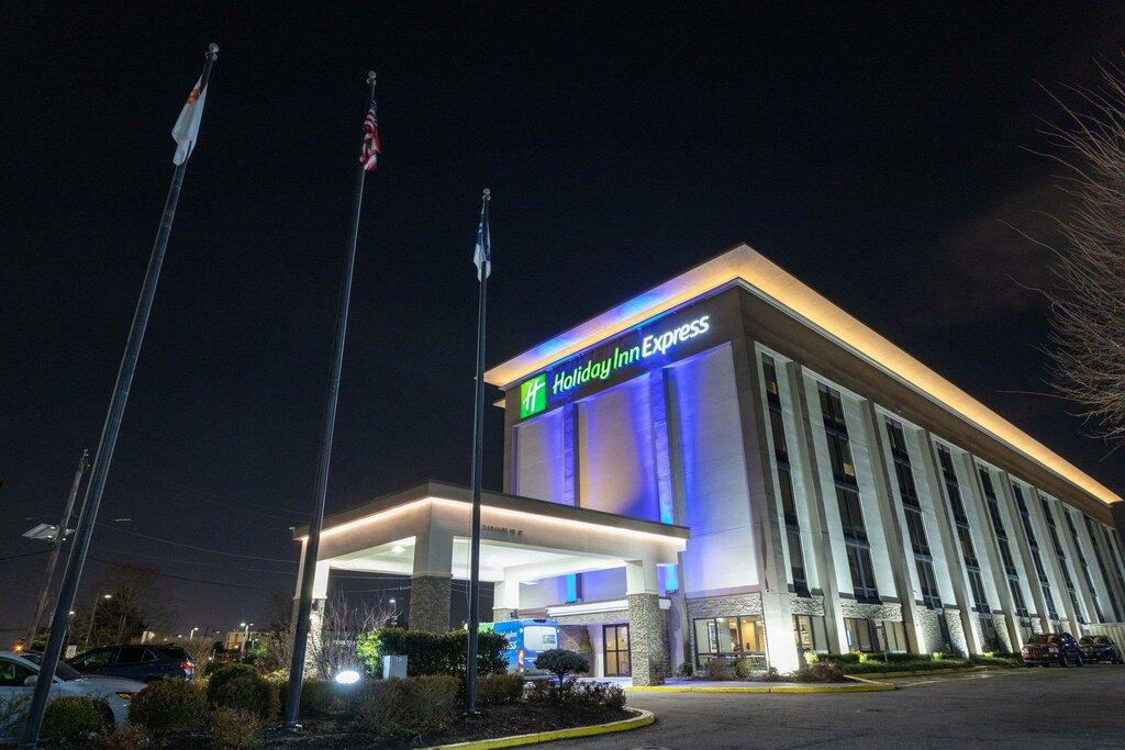 Holiday Inn Express Newark Airport – Elizabeth, an IHG Hotel