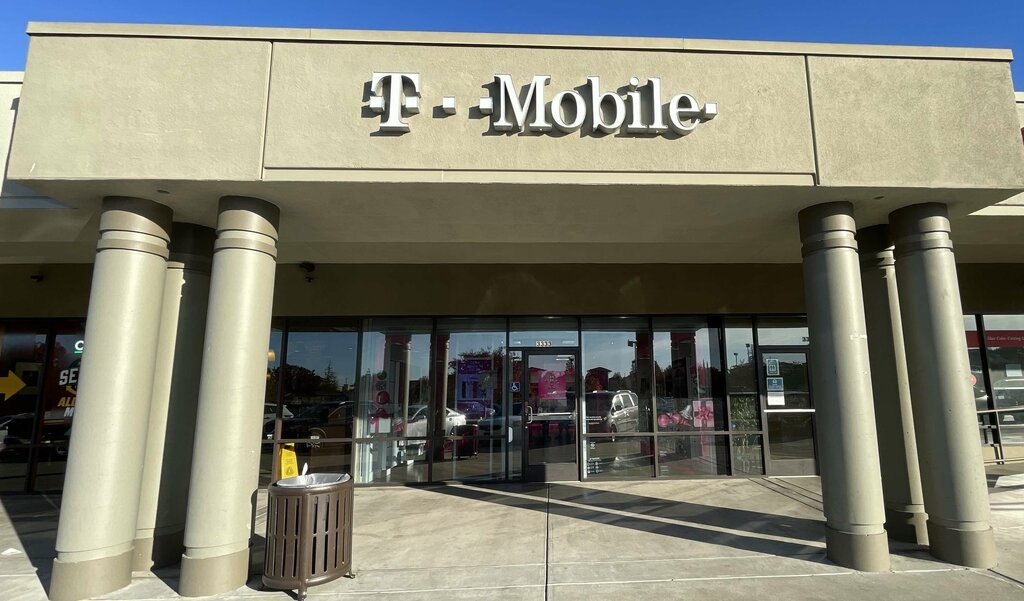 T-Mobile Authorized Retailer