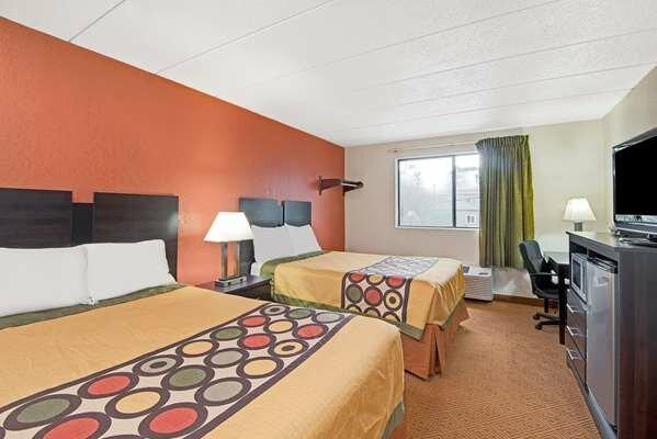 Super 8 By Wyndham Stamford/New York City Area