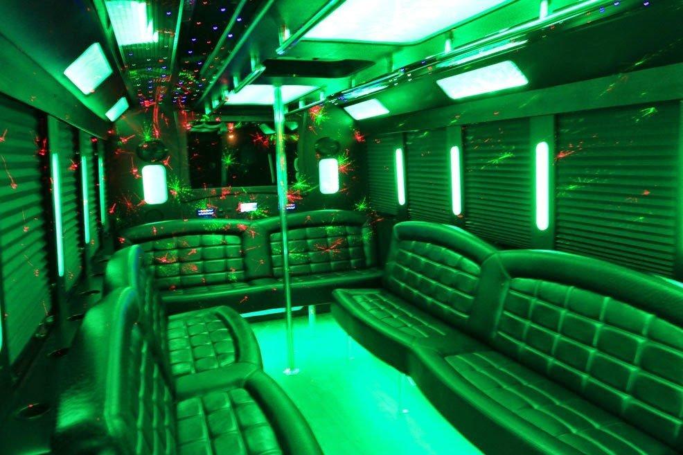 Deluxe Limousine & Transportation