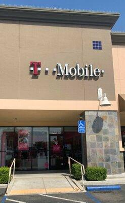 Metro by T-Mobile Authorized Retailer