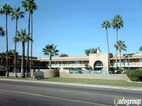 Santa Fe Court Apartments