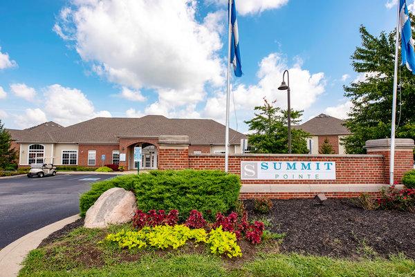 Summit Pointe Apartments