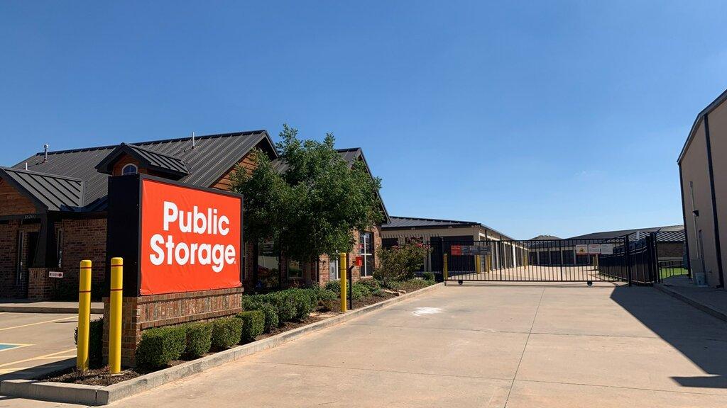 Public Storage