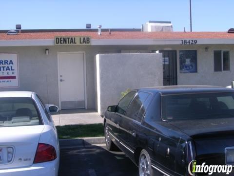 Panoussi's Dental Lab