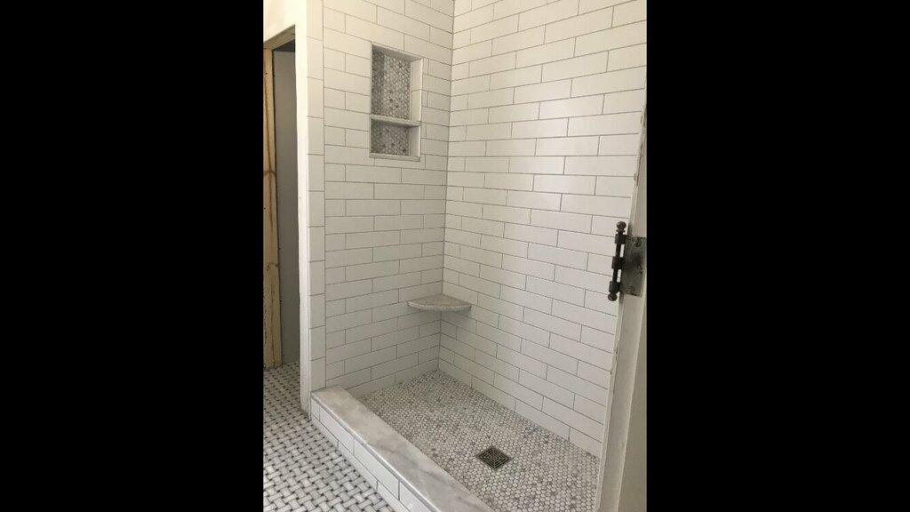 Roberts Custom Tile & Stone