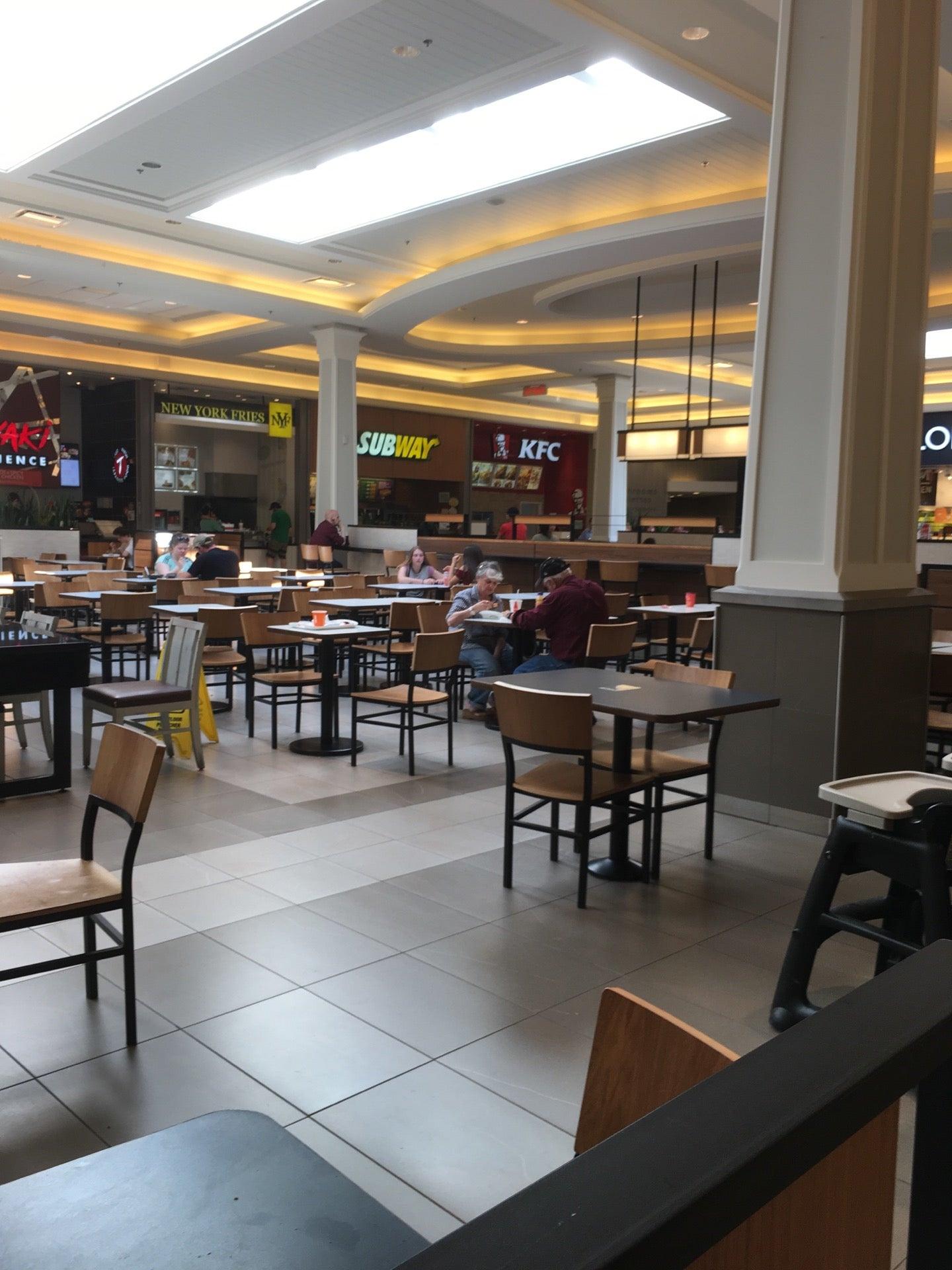 Champlain Place Foodcourt