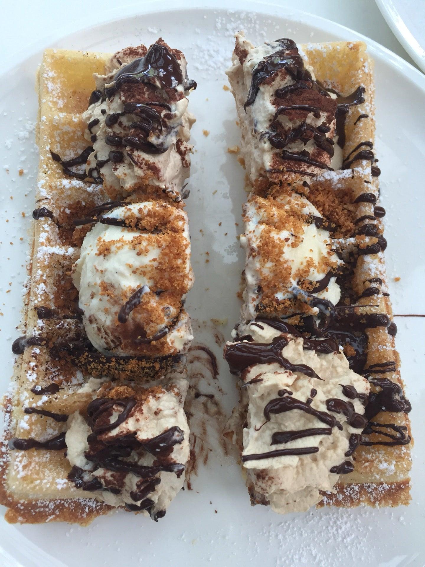 Nero Belgian Waffle Bar