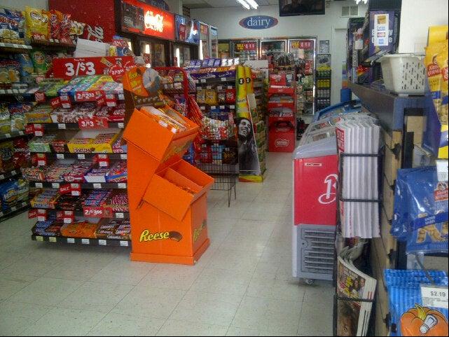 Mac's Convenience Store