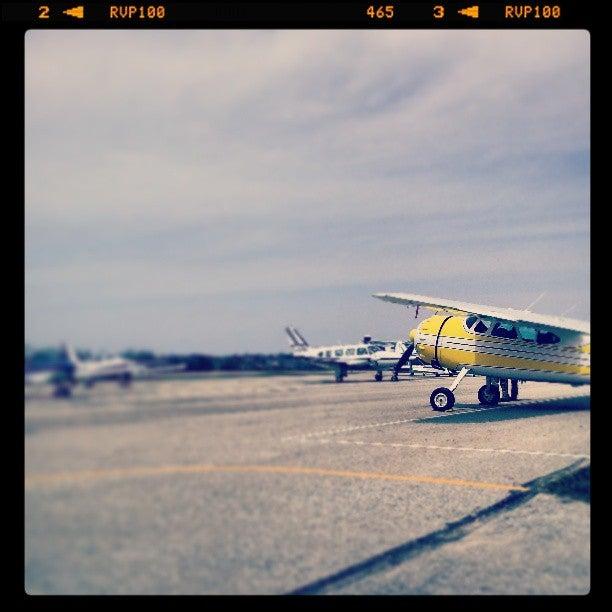 Saugeen Municipal Airport-Yhs