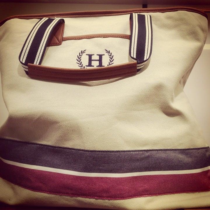 TOMMY HILFIGER