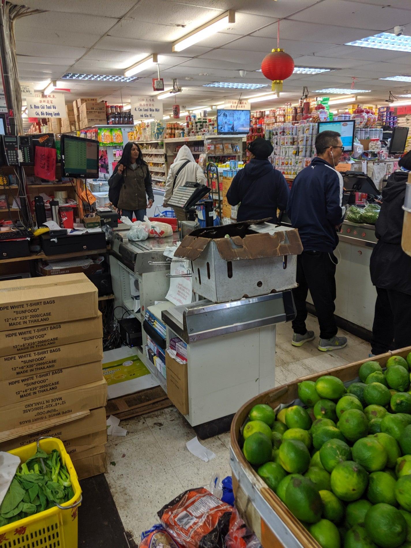 Hua Sheng Supermarket