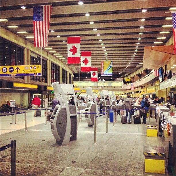 Calgary International Airport (YYC)