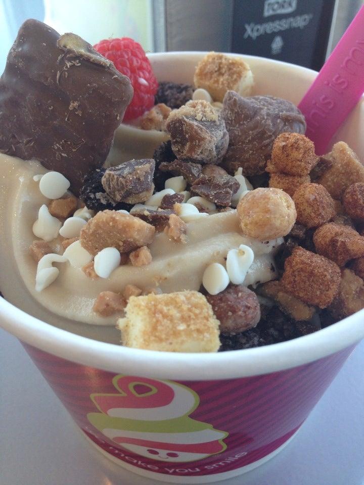 Menchie's Frozen Yogurt