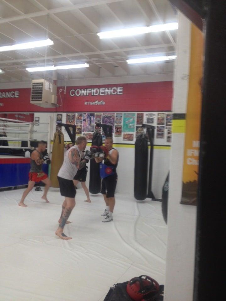 Mike Miles Muay Thai & Kickboxing