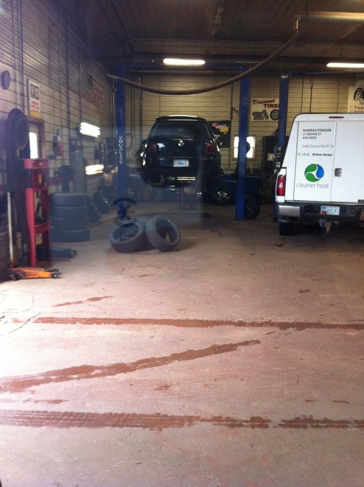 Hicken's Service Centre