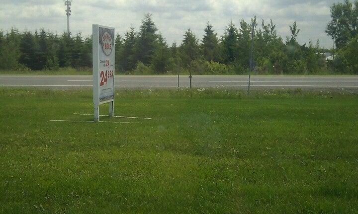 Petro-Canada Gas Station & Petro-Pass Truck Stop