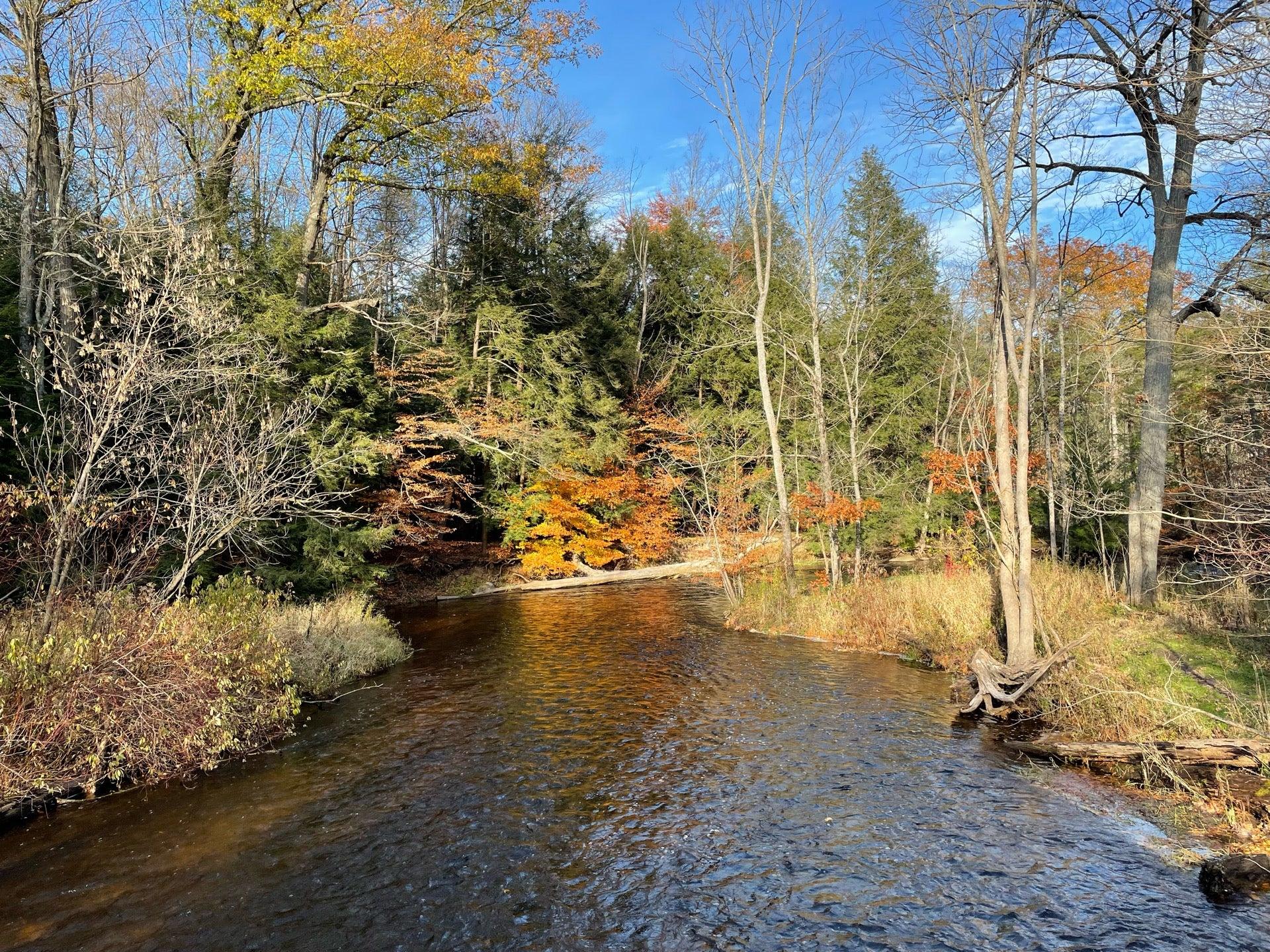 River and Ruin Side Trail