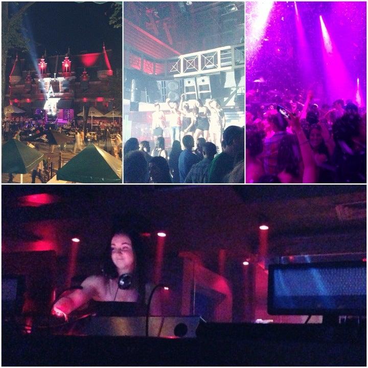 Maurice Nightclub