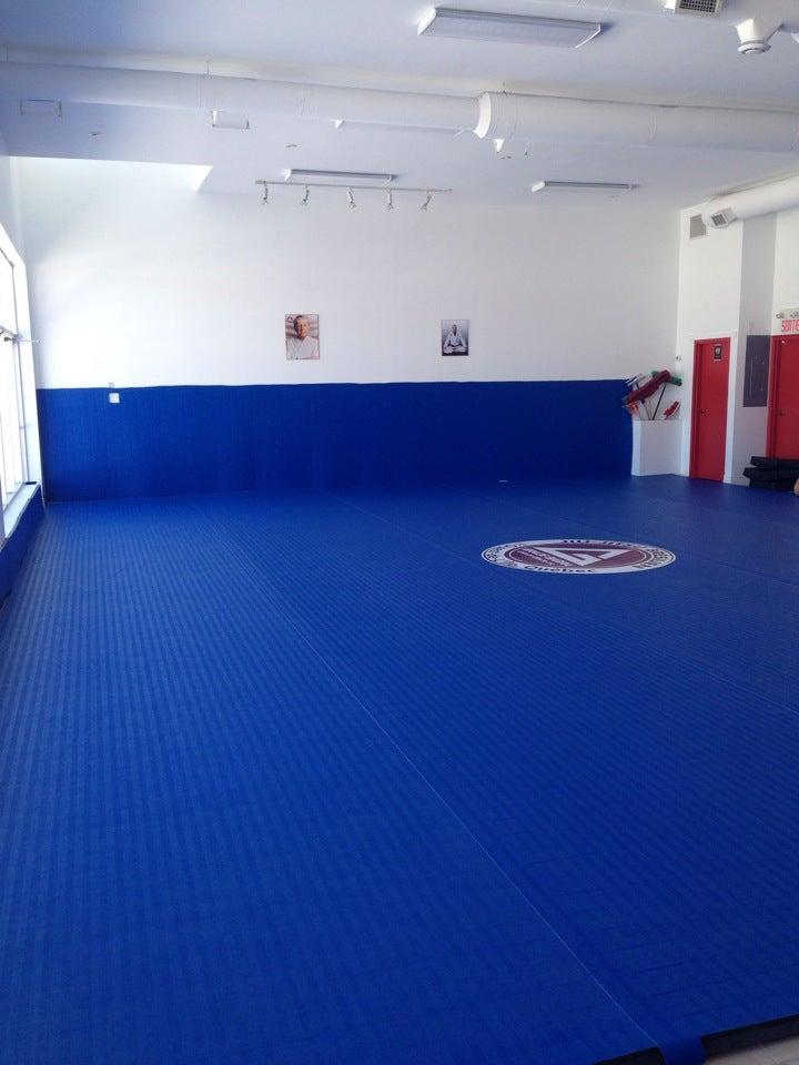 Gracie Barra West Island