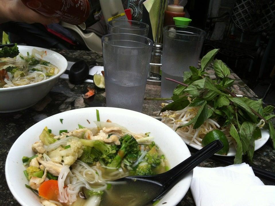 Pho Tay Ho