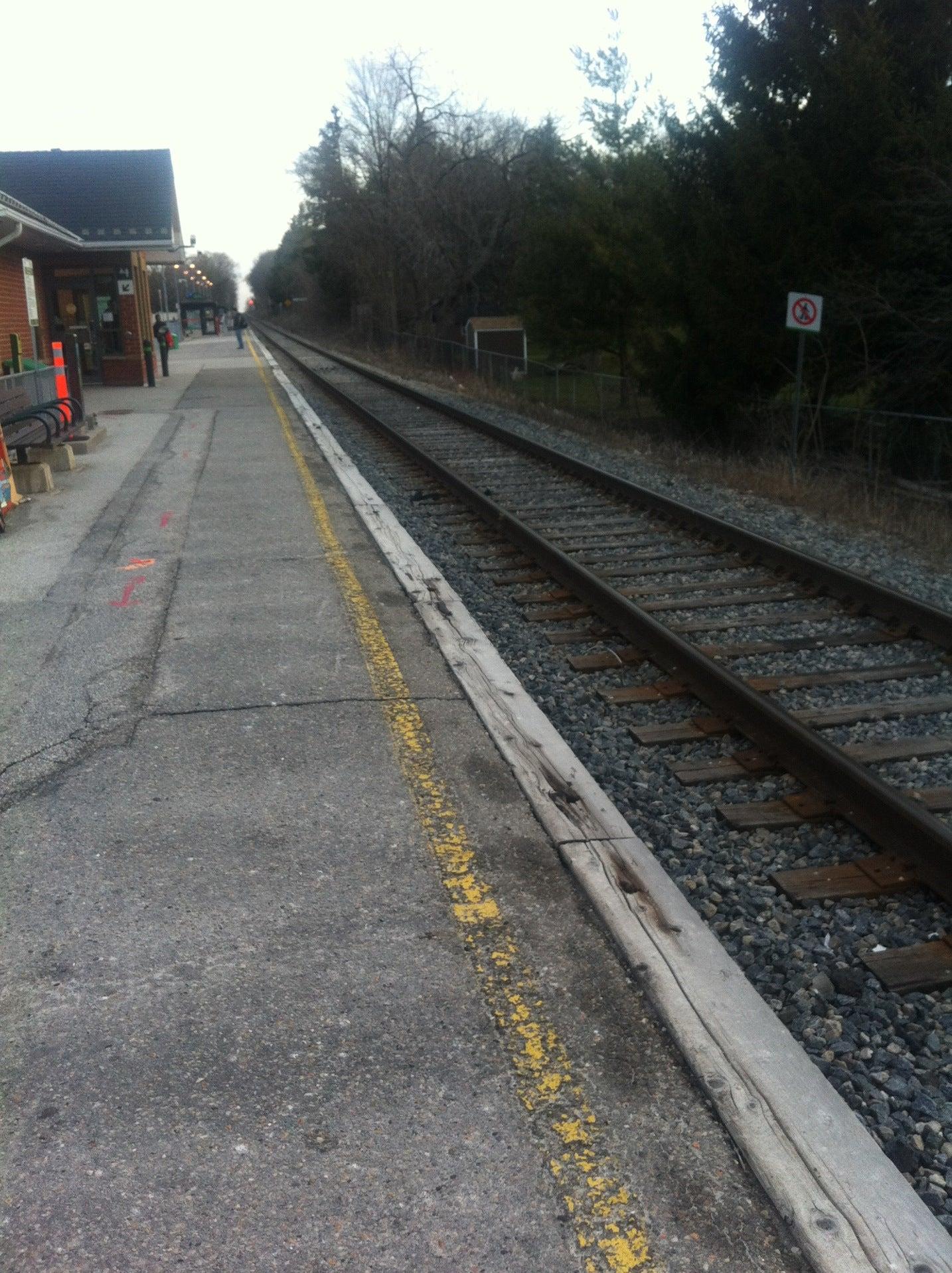 Sheppard Ave E at Reidmount Ave - Agincourt Go Station