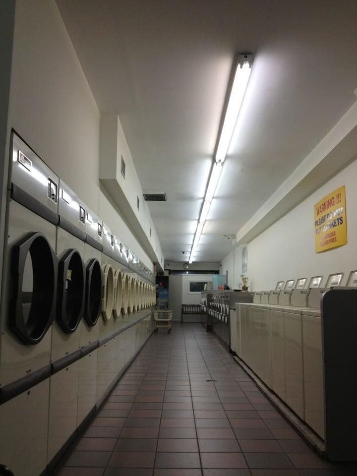 Bloor Laundry & Mini-Mart