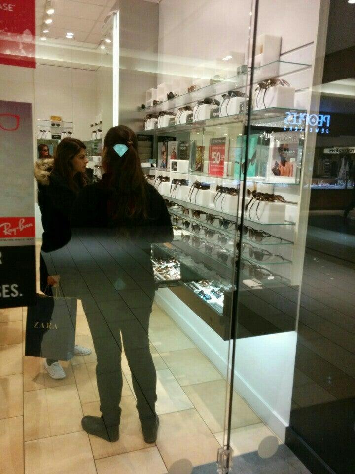 Sunglass Hut