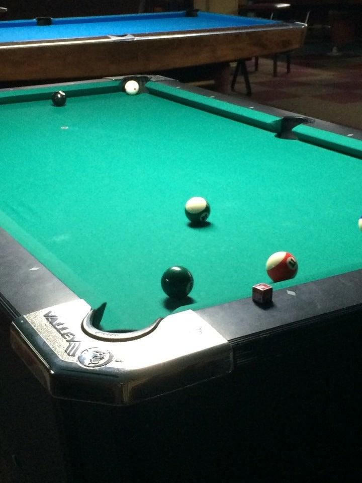 Le Spot Billiard Lounge