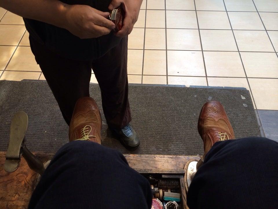 Orlando's Shoe Shine