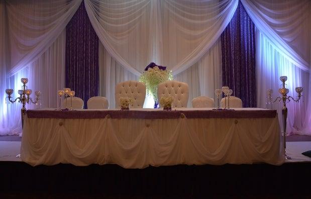 Swan Wedding & Event Decor