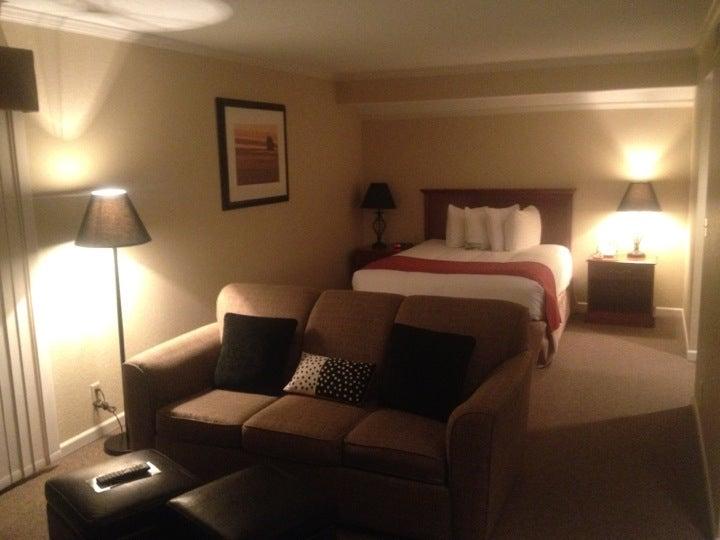 Chase Suite Hotel Kansas City Airport