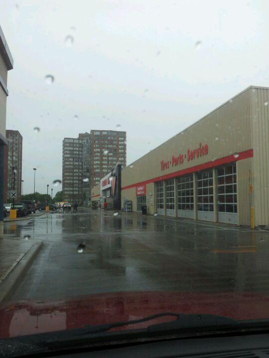 Canadian Tire