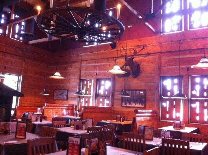 Montana’s BBQ & Bar