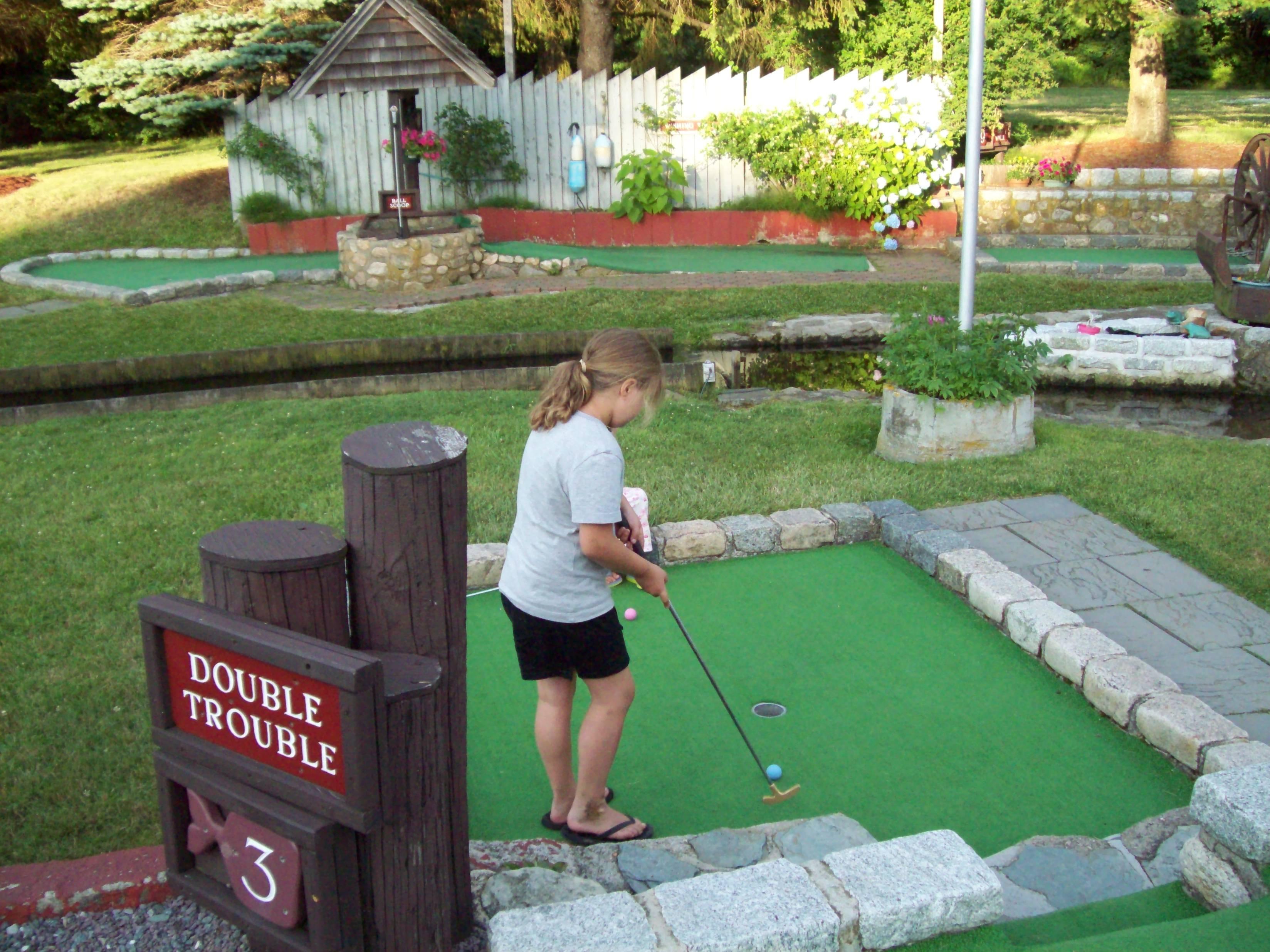 Sandwich Mini Golf