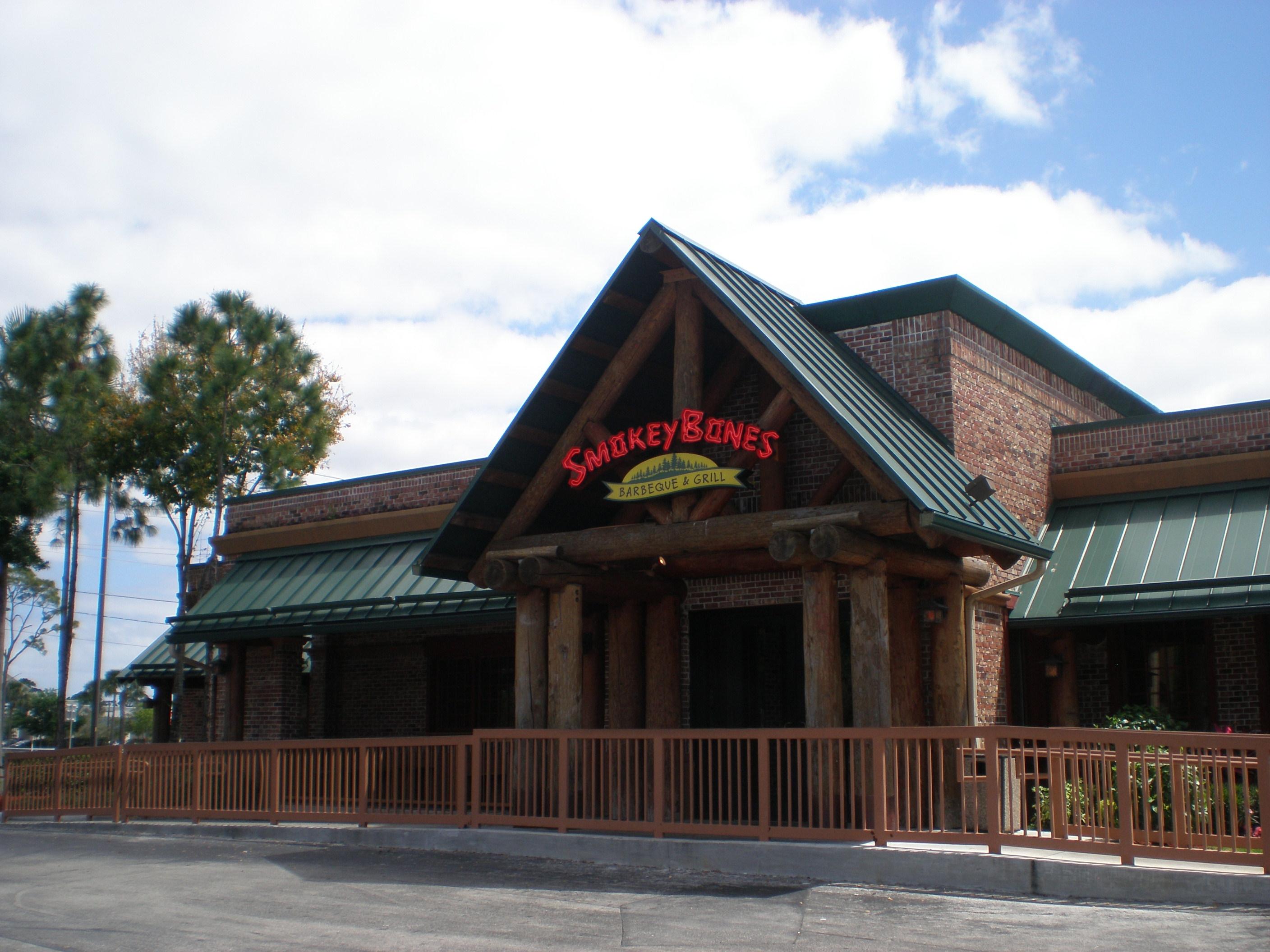 Smokey Bones Bar & Fire Grill