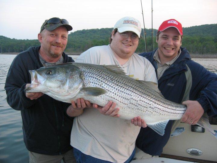 E & C Striper Guide Service