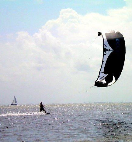 Kiss The Sky Kiteboarding