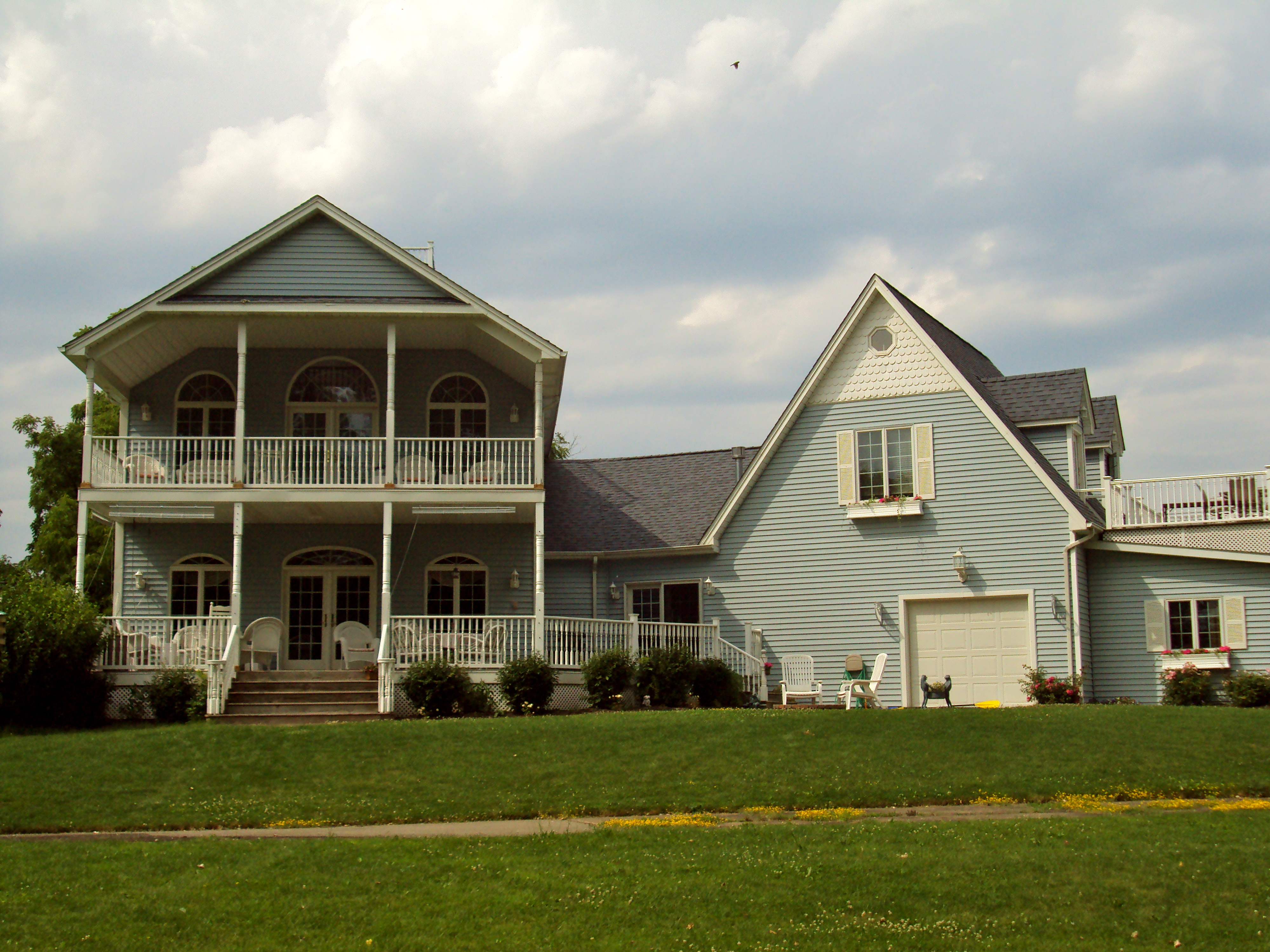 Porches of Pendleton