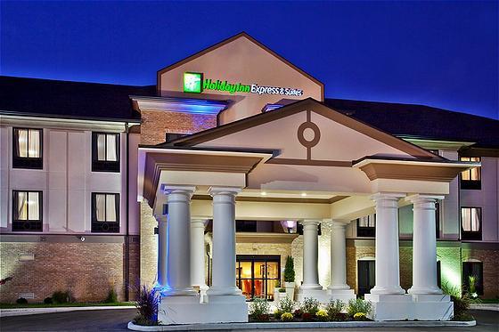 Holiday Inn Express & Suites Crawfordsville, an IHG Hotel