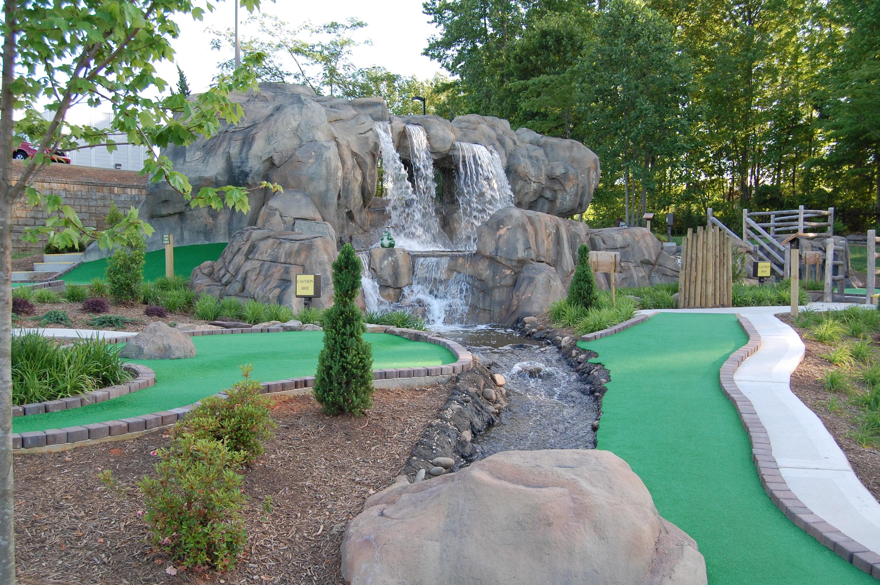 Lake Norman Miniature Golf