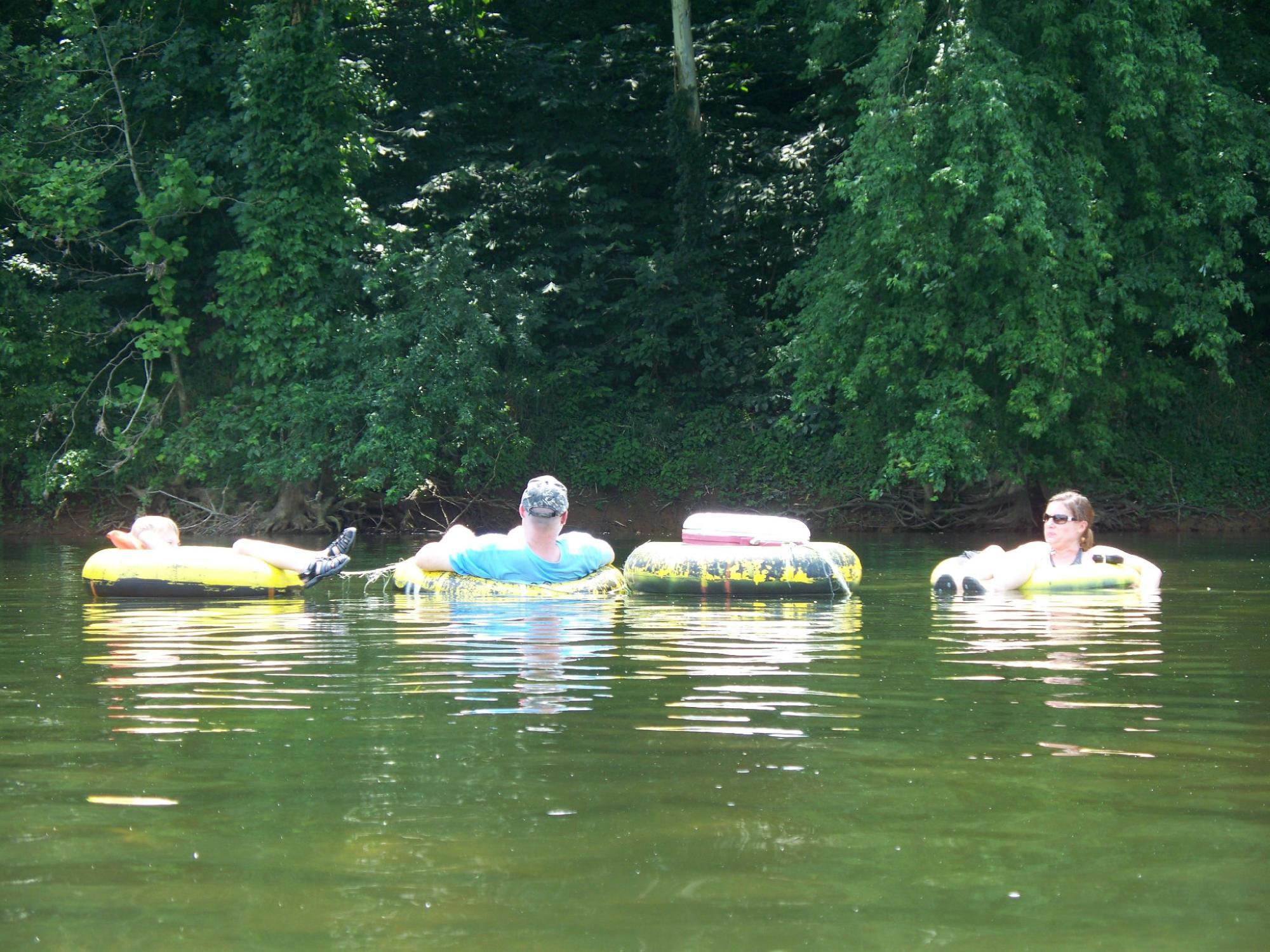 James River Reeling & Rafting