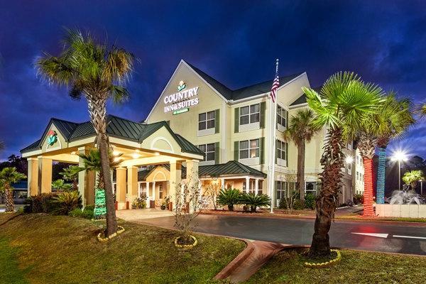 Country Inn & Suites By Radisson, Hinesville, GA