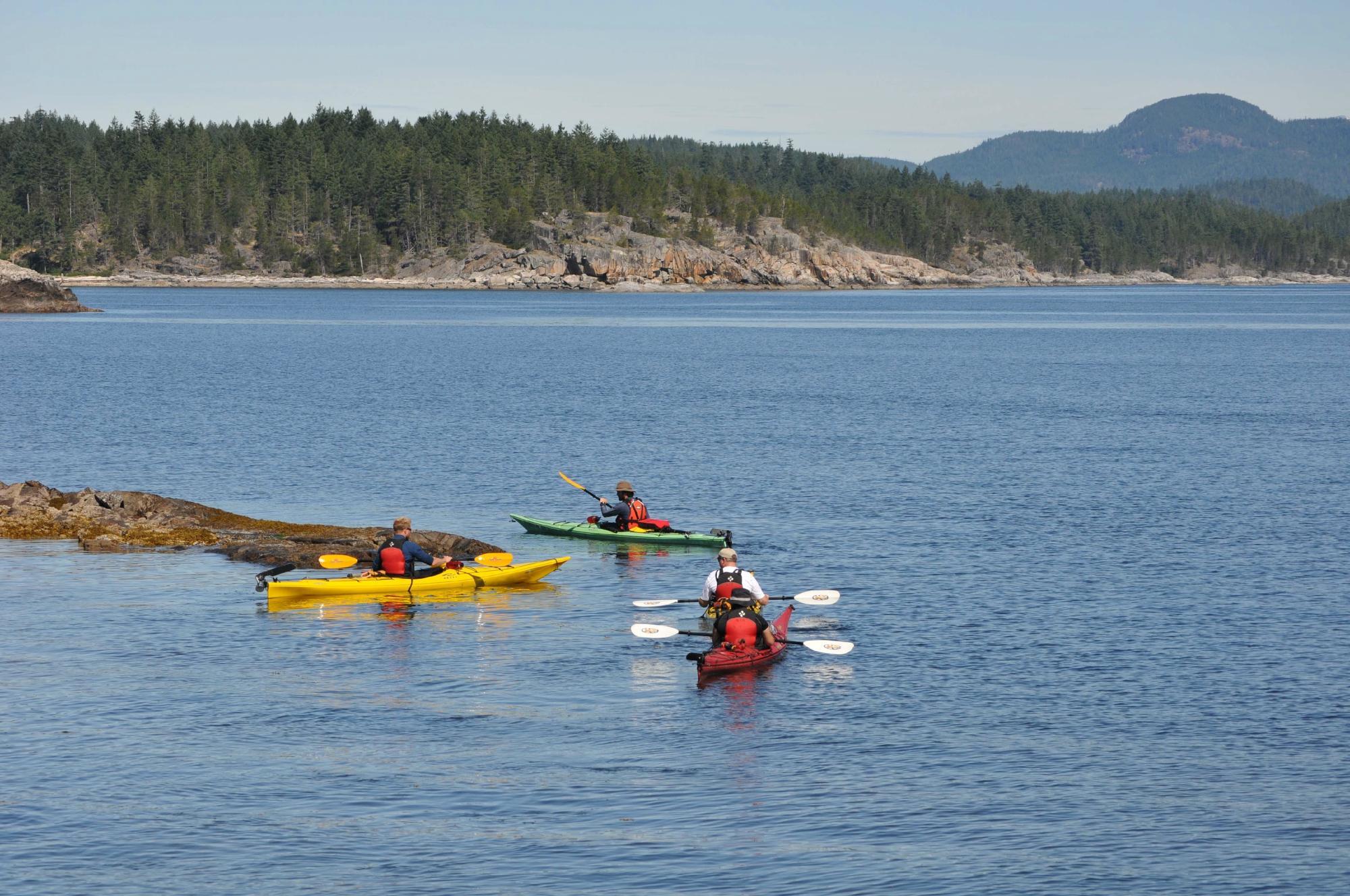 Quadra Island Kayaks - Day Tours